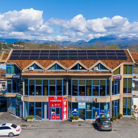 Hotel Ambasador Bahçallëk Zewnętrze zdjęcie