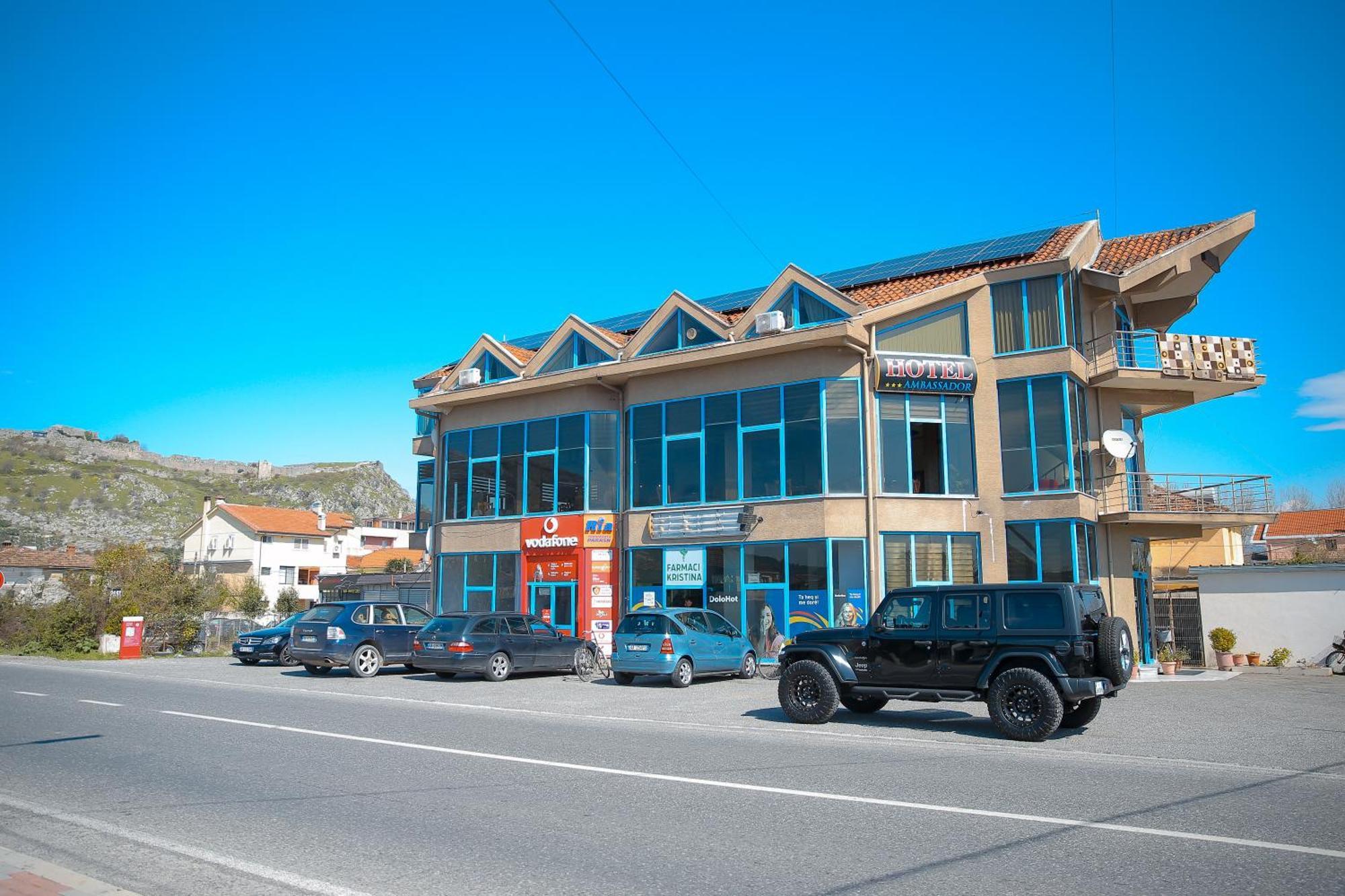 Hotel Ambasador Bahçallëk Zewnętrze zdjęcie