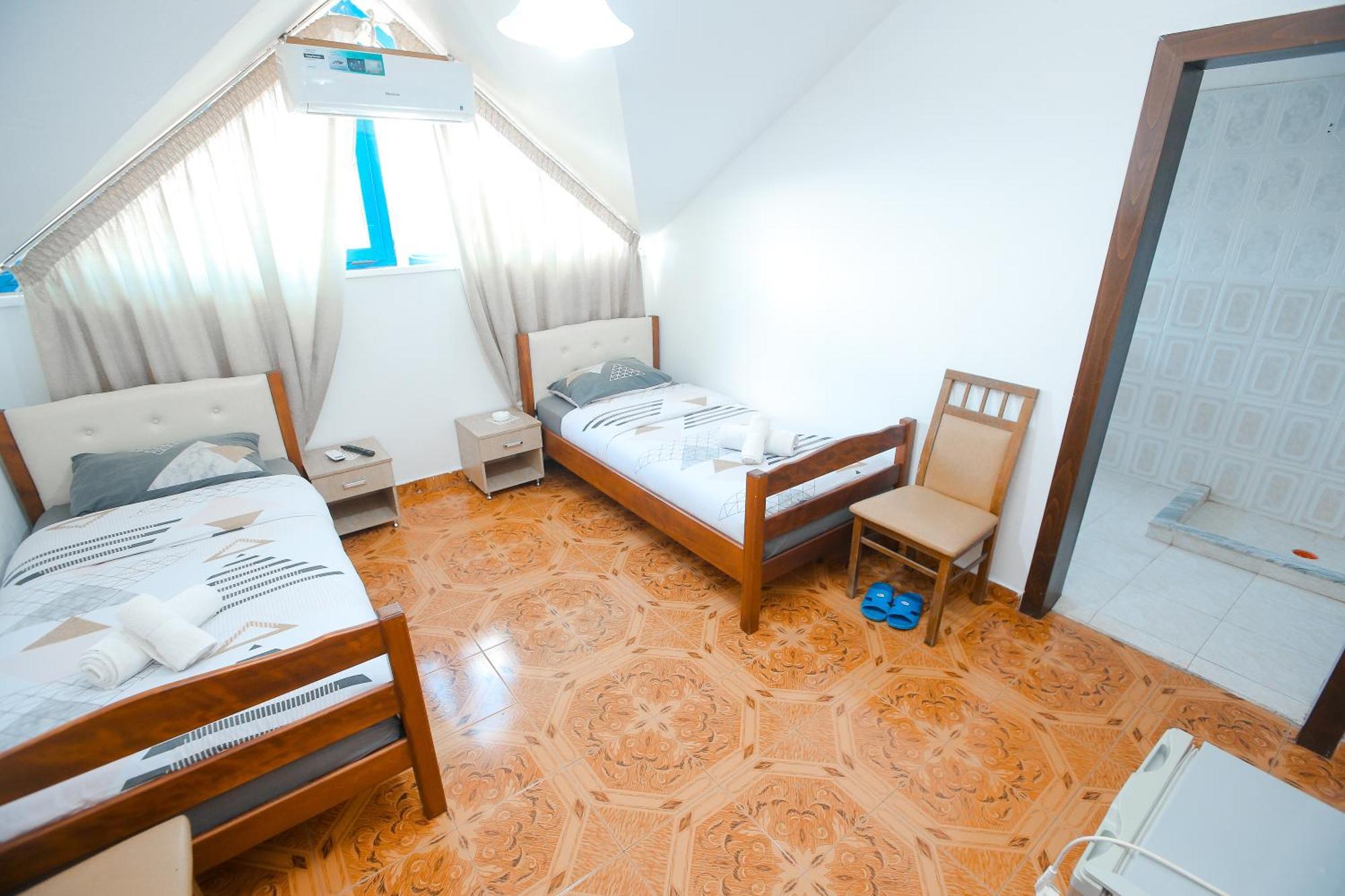 Hotel Ambasador Bahçallëk Zewnętrze zdjęcie