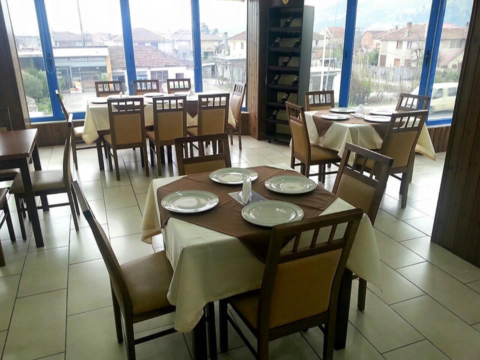 Hotel Ambasador Bahçallëk Zewnętrze zdjęcie